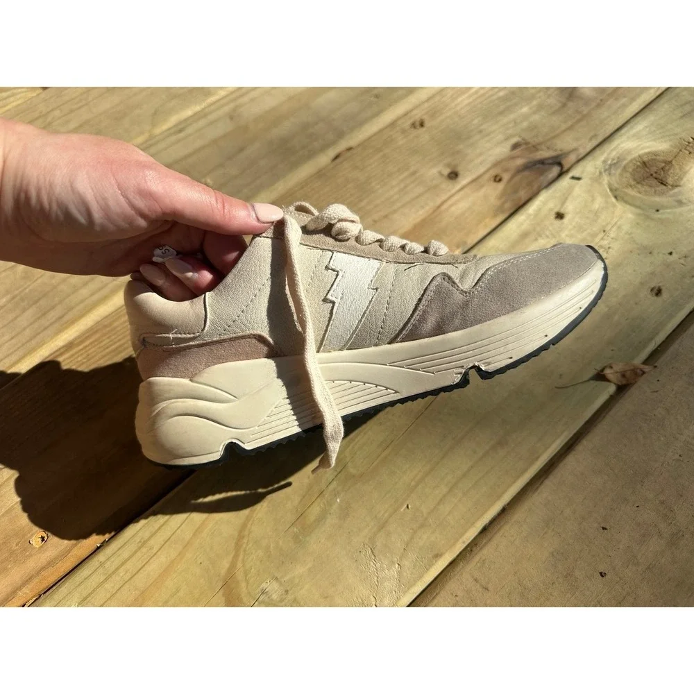 Vici Oasis Society Women's Sneaker | Platform Beige Bolt Gym Shoe |‎ SZ 7